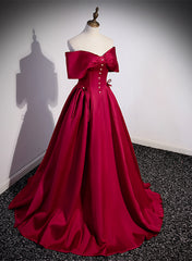 Vestido de noche largo con escote corazón de satén rojo vino 