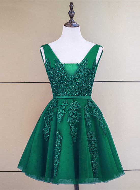 Lindo vestido de fiesta corto de tul con escote en V y cuentas 