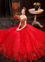 Vestido corto de fiesta con escote en forma de corazón de tul brillante rojo y hombros descubiertos 