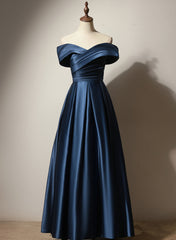 Vestido de fiesta largo de satén azul marino con corte A 