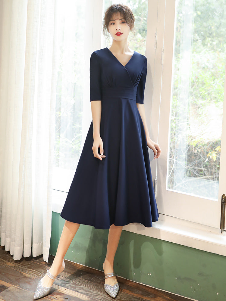 Vestidos de fiesta de boda azul marino con escote en V sencillo 