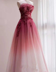 Hermoso vestido de fiesta largo con degradado de tul y cuentas 