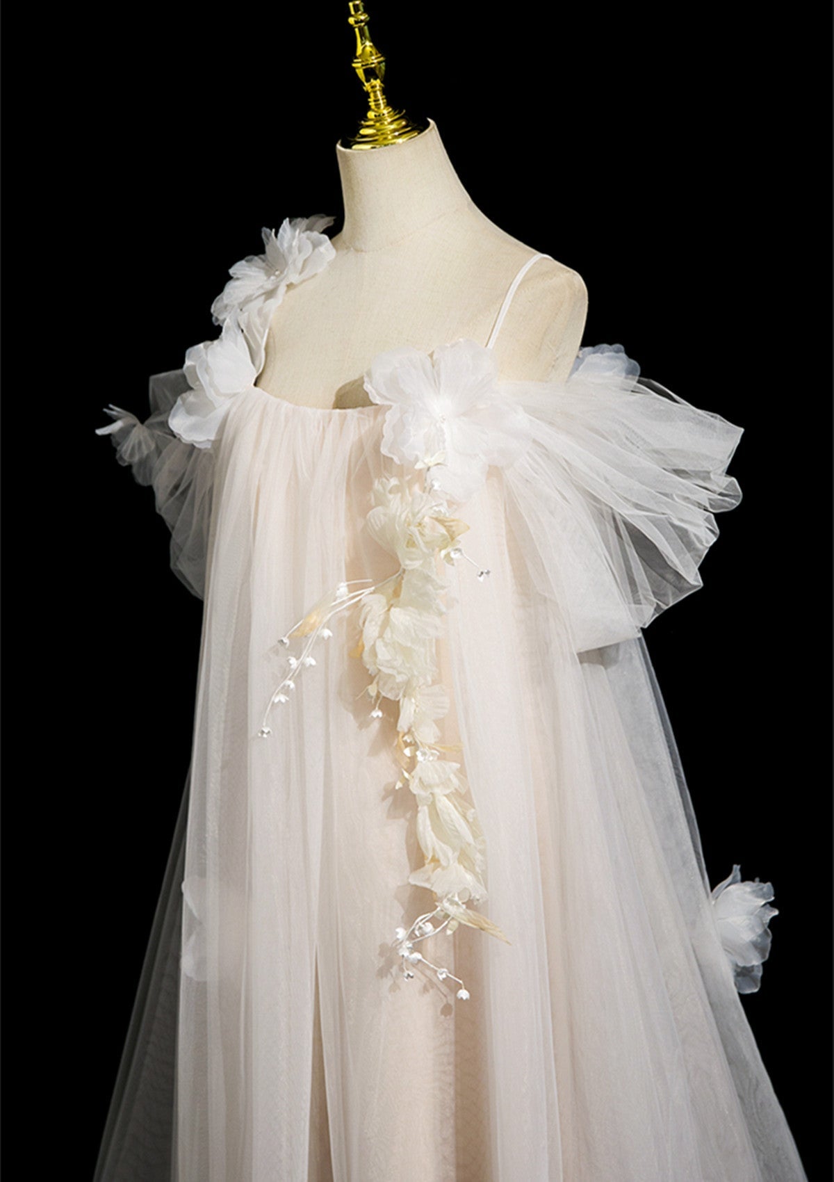 Vestido de fiesta de boda largo con escote redondo de tul color marfil con flores 