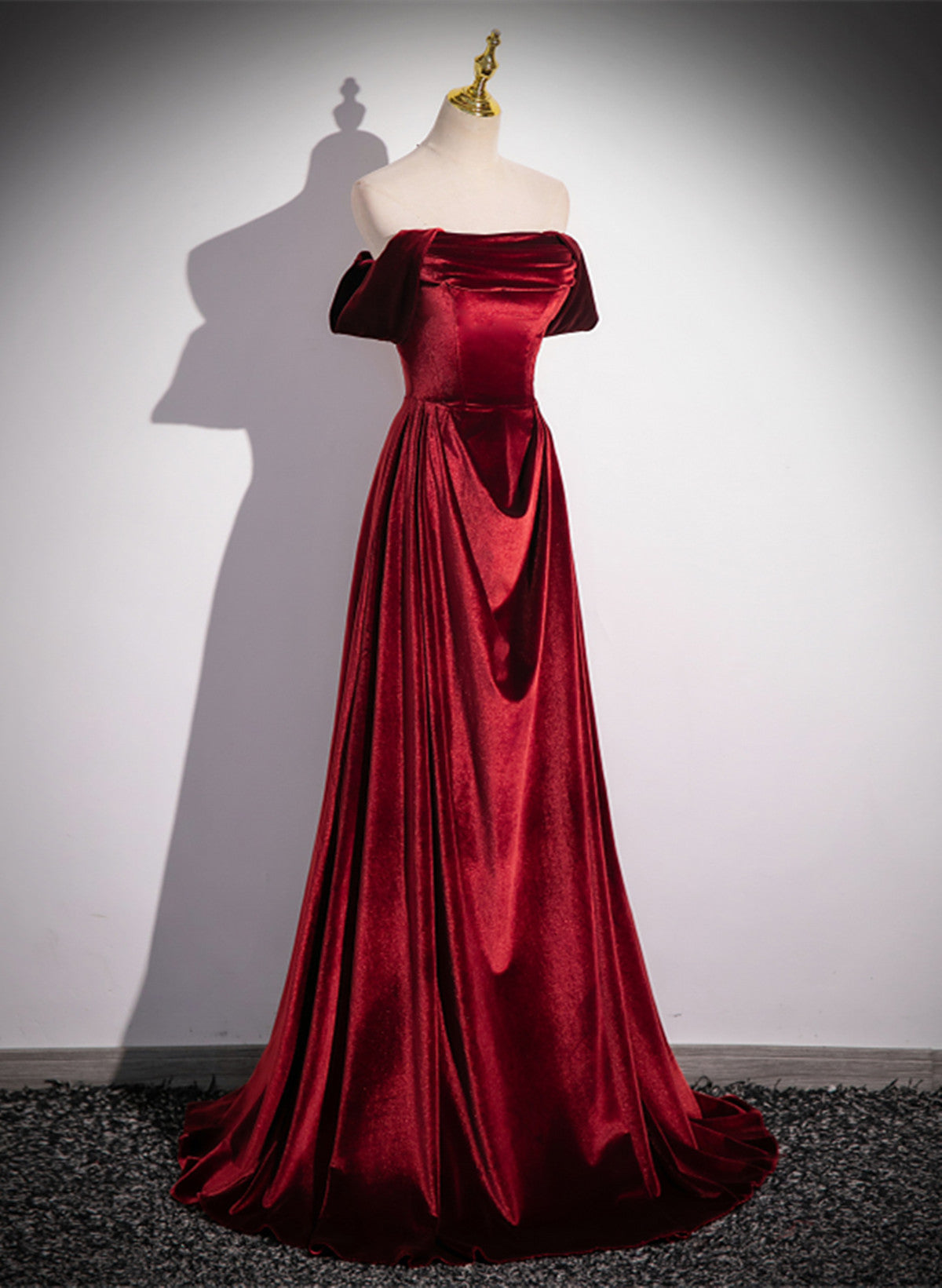 Vestido formal largo hasta el suelo de terciopelo rojo vino 