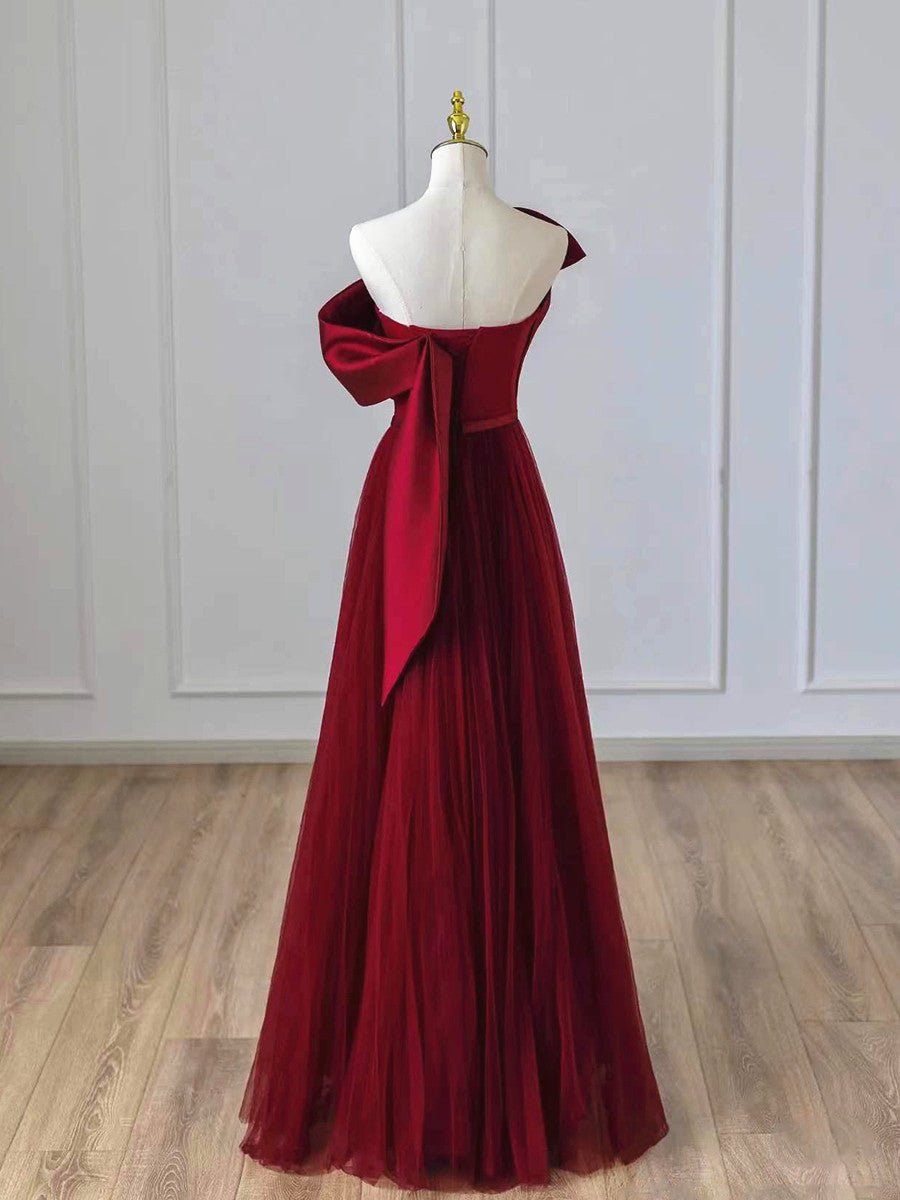 Vestido de fiesta sencillo de satén y tul color rojo vino con corte A