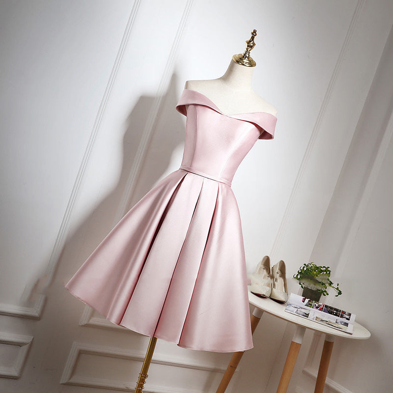 Vestido de fiesta de satén rosa hasta la rodilla 