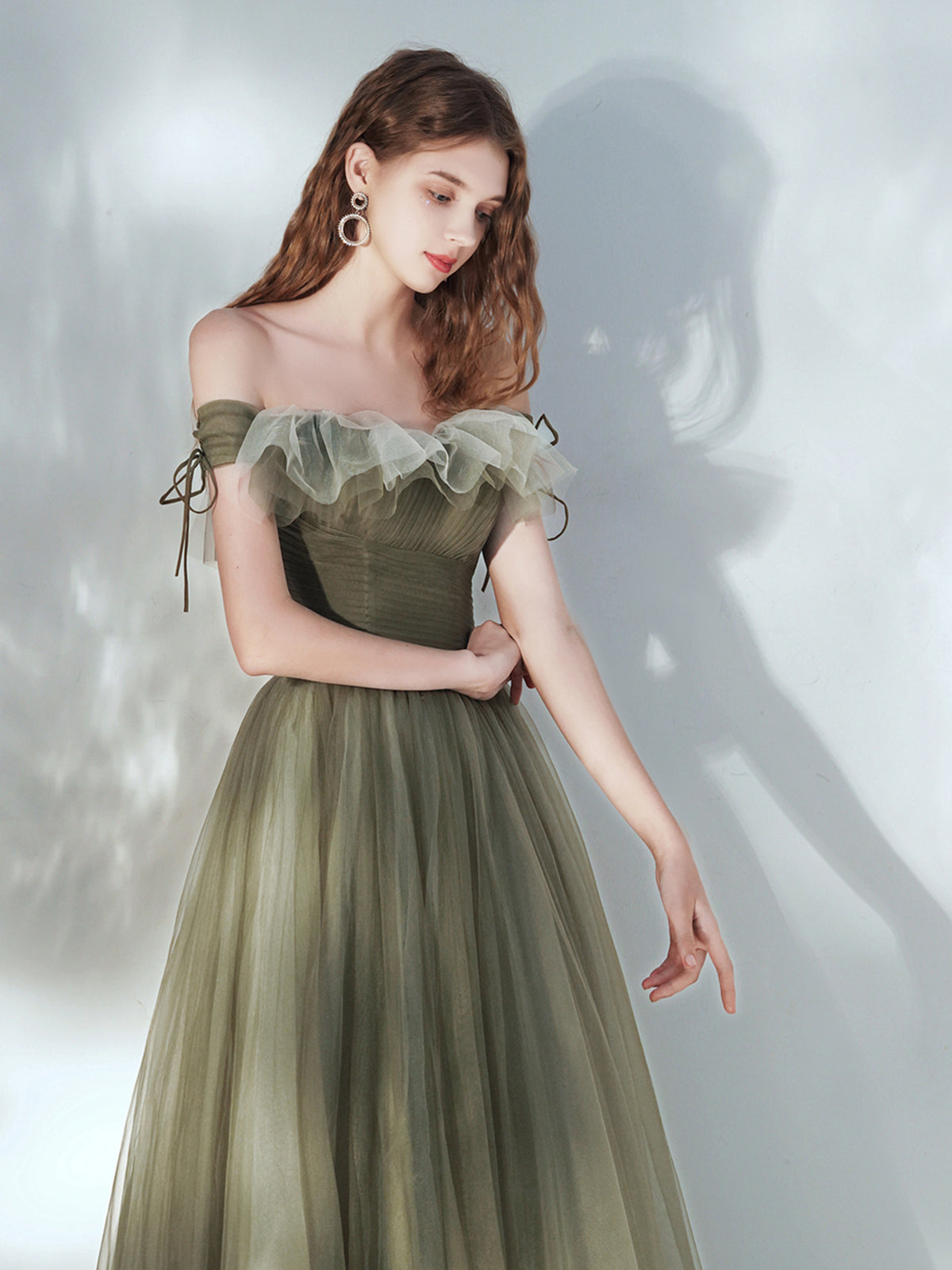 Green Off Shoulder Tulle Long Junior Prom Dress