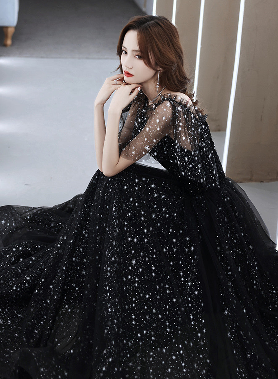 Vestido de fiesta largo de tul negro con hombros descubiertos 