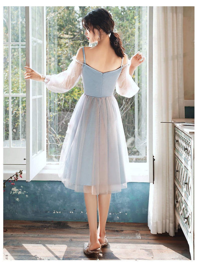 Lindo vestido de fiesta corto de tul rosa y azul para el regreso a casa. 