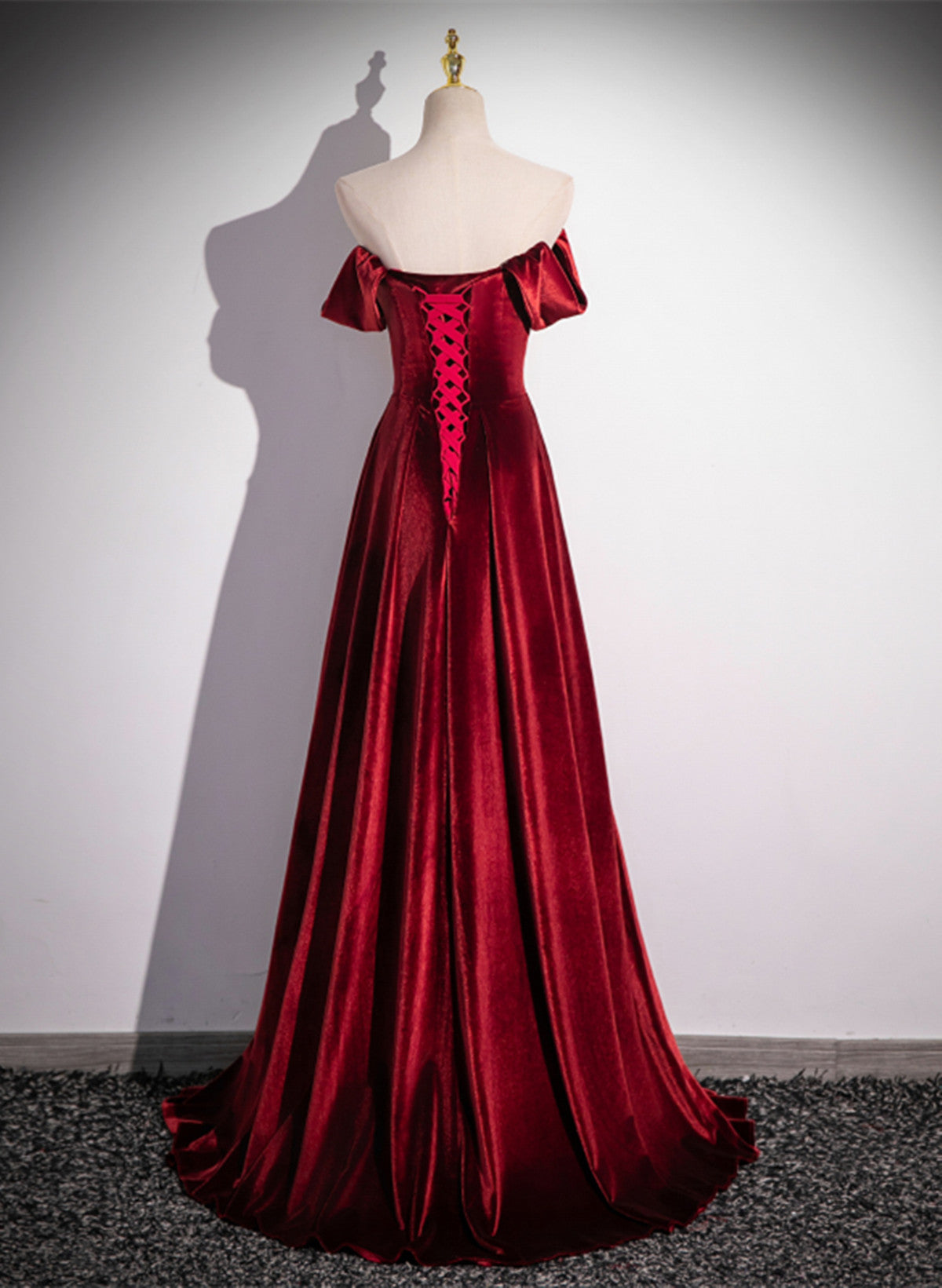 Vestido formal largo hasta el suelo de terciopelo rojo vino 
