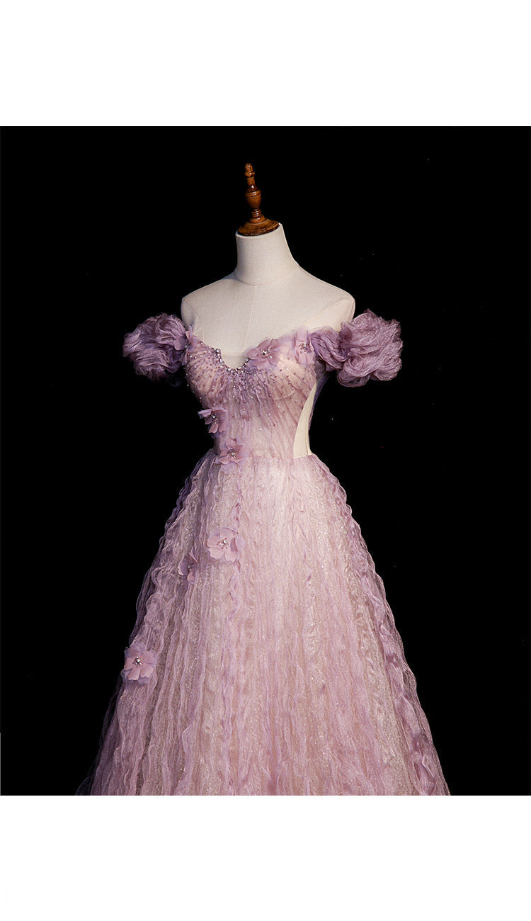 Vestido de fiesta largo de tul rosa con hombros descubiertos y flores 