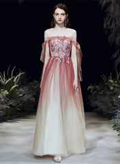 Vestido de fiesta rosa con escote en forma de corazón y hombros descubiertos 
