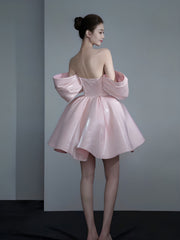 Vestido corto de satén rosa con escote en forma de corazón para regreso a casa y fiesta 
