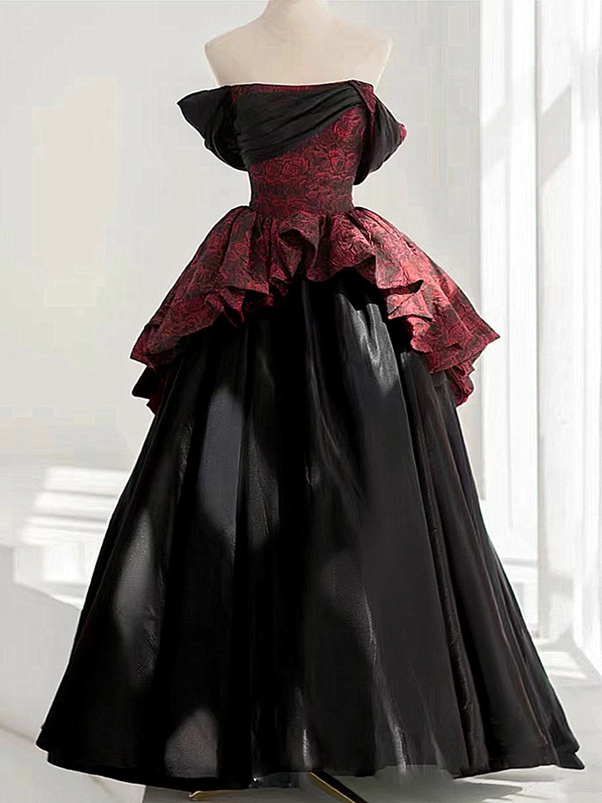 A-line Black and Red Scoop Long Formal Dress