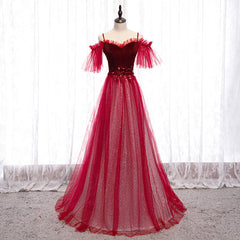 Vestido de fiesta de terciopelo y tul rojo vino con hombros descubiertos 