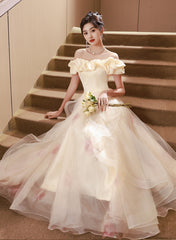 Vestido de fiesta con hombros descubiertos y corte A color champán claro 