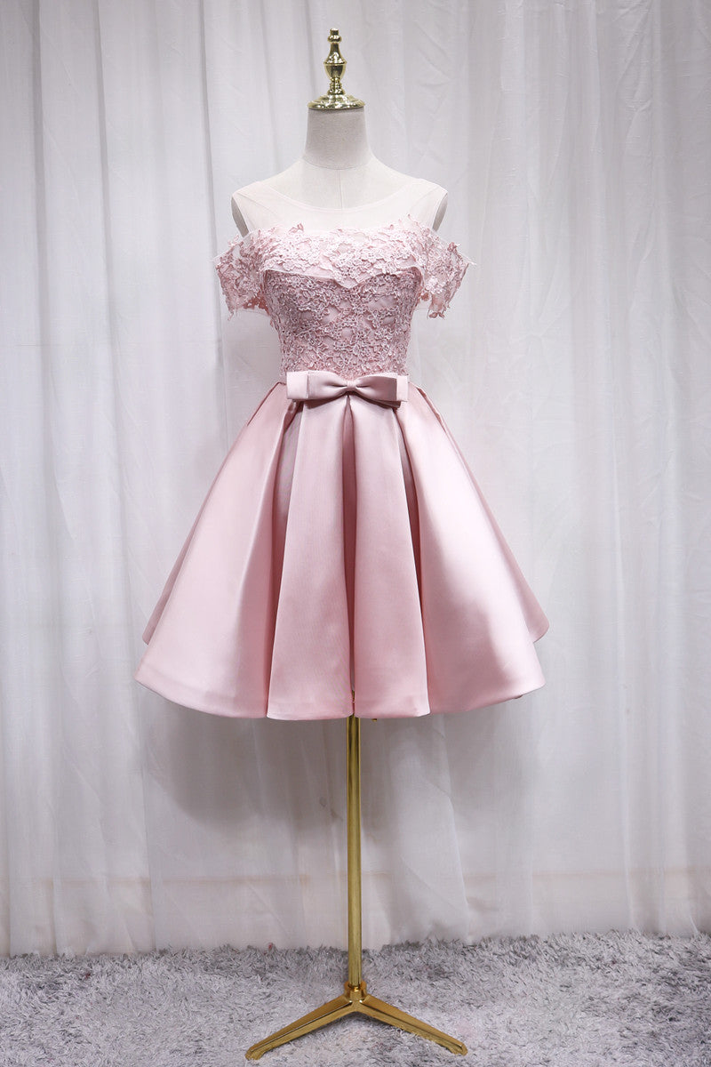 Vestido de fiesta de satén rosa con hombros descubiertos y parte superior de encaje 