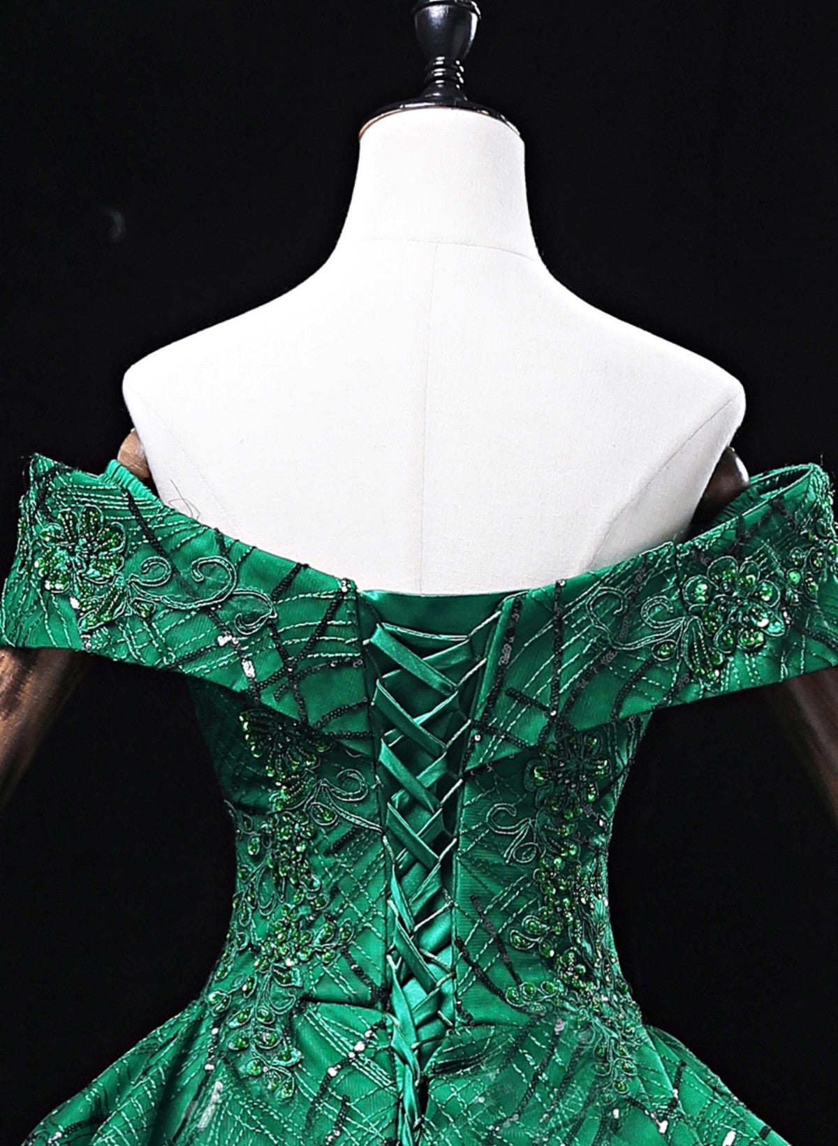 Vestido de fiesta verde de tul con escote en forma de corazón para dulces 16 