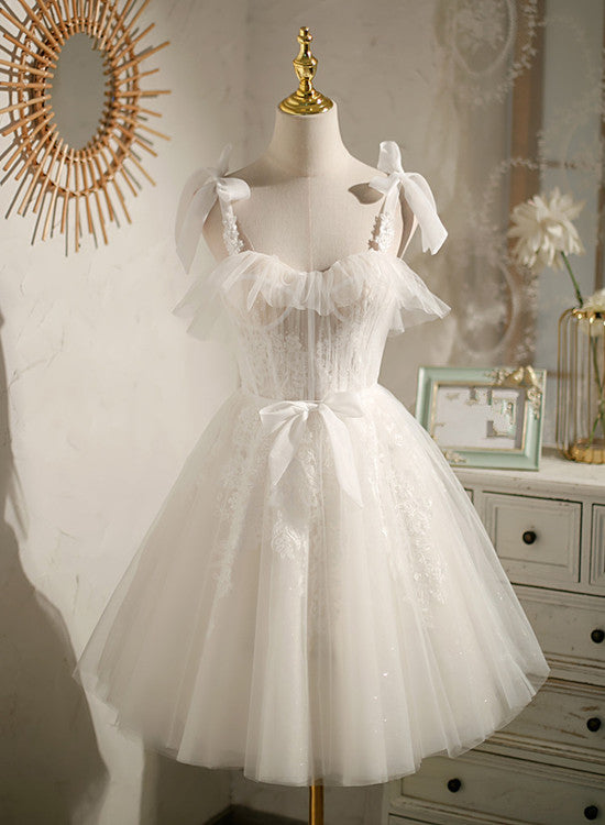 Elegante vestido de fiesta de tul color marfil con encaje 
