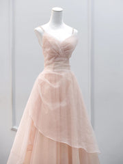 Vestido de fiesta largo con tirantes de tul rosa y cuentas 