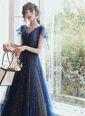 Vestido de fiesta azul marino de corte A, manga corta y escote en V 