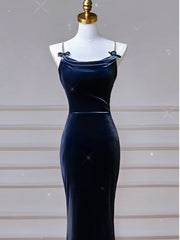 Vestido largo de fiesta de terciopelo con tirantes de sirena azul marino 