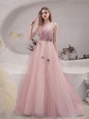 Vestido formal largo con tirantes finos de tul rosa y cuentas 