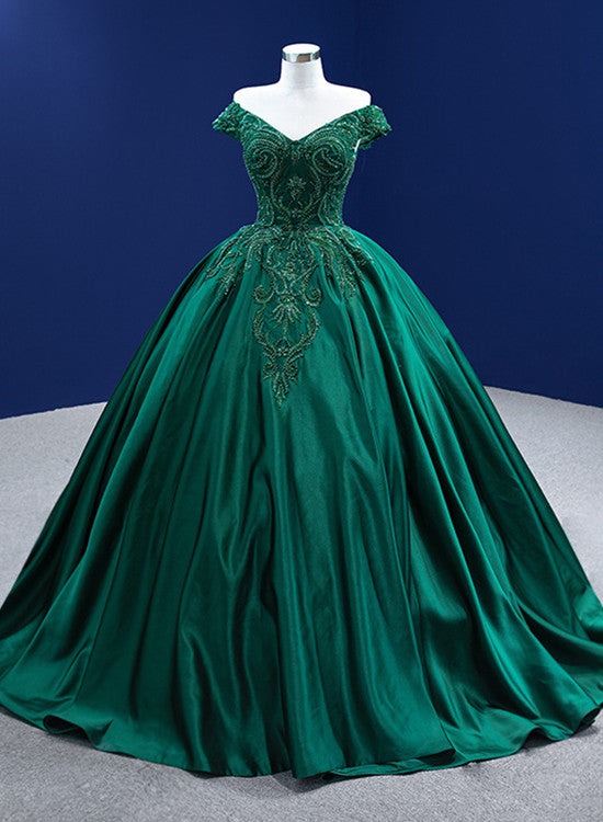 Vestido formal largo de satén verde con cuentas y hombros descubiertos 