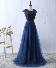 Hermosos vestidos largos de dama de honor de tul azul marino 