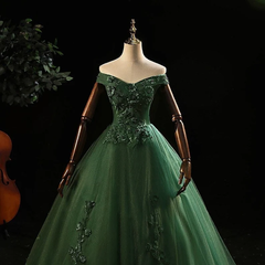 Vestido de fiesta largo de tul verde con apliques de encaje 