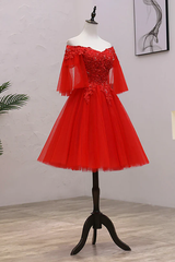 Vestido de fiesta rojo de tul con escote en forma de corazón, encaje y cuentas 