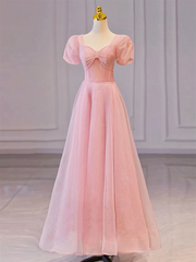 Vestido de fiesta largo de corte A con mangas cortas y escote en forma de corazón en color rosa 