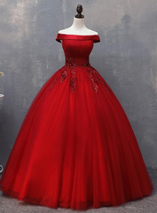 Vestido largo de tul rojo con hombros descubiertos para quinceañeras 