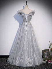 Vestido de fiesta con hombros descubiertos de tul brillante gris plateado 