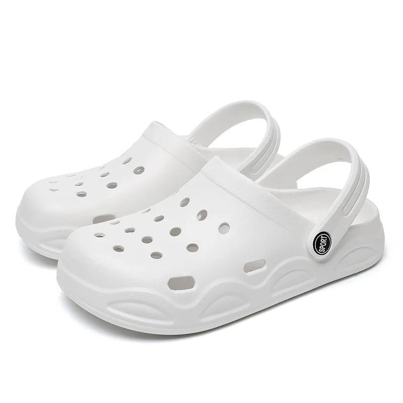 Comfortable Clogs Slippers Lightweight Anti Slip Beach Sandals Woman White EVA Waterproof Garden Shoes