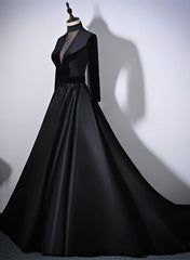 Vestido formal de terciopelo negro y satén con mangas largas y espalda transparente 