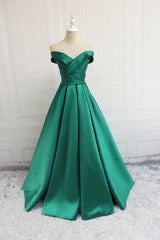 Vestido de noche largo de moda con hombros descubiertos en color verde 