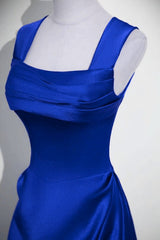 Vestido de fiesta azul chic de satén con tirantes en forma de A y largo hasta el suelo 