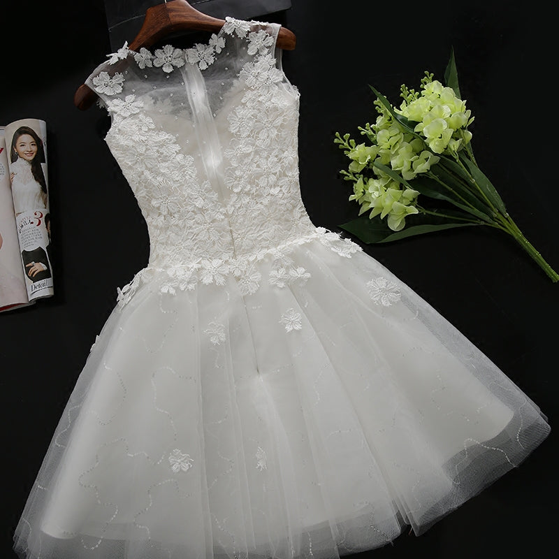 White Tulle Lace Round Neckline Knee Length Graduation Dresses