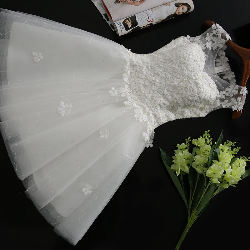 White Tulle Lace Round Neckline Knee Length Graduation Dresses