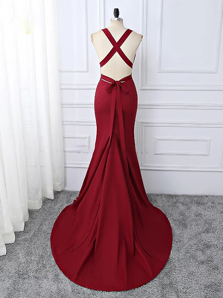 Vestido de fiesta largo de sirena con espalda cruzada y licra color rojo vino 