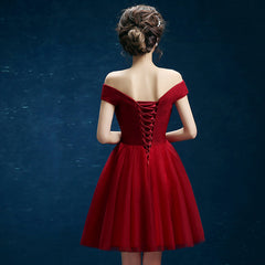 Wine Red Sweetheart Off Shoulder Tulle Homecoming Dress