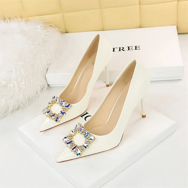 Elegant High Heel Stiletto Pumps Pointed Toe Black White Bling Metal Rhinestone Buckle Wedding Event Single Shoes