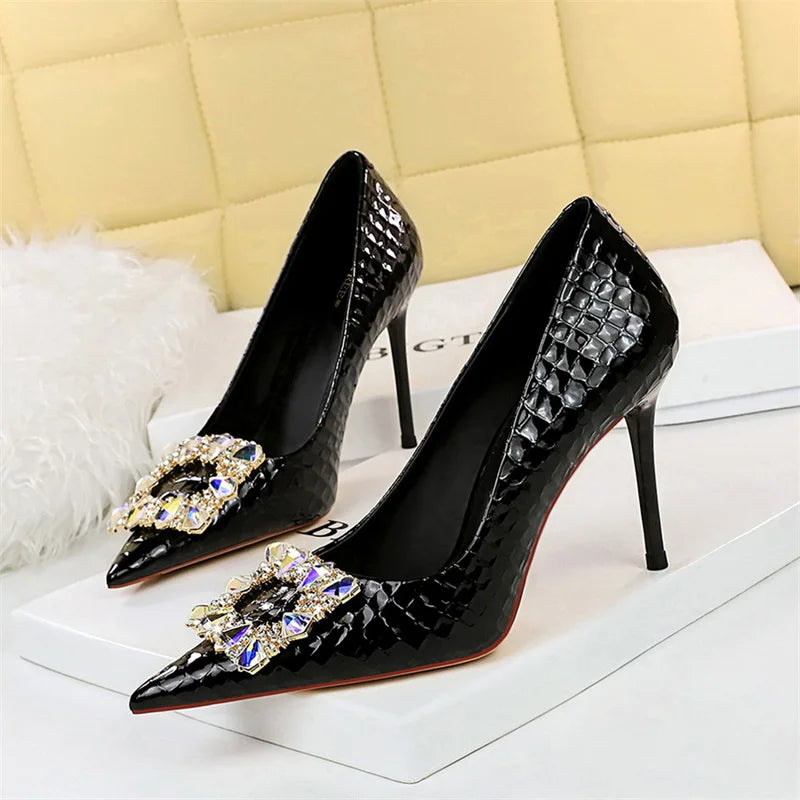 Elegant High Heel Stiletto Pumps Pointed Toe Black White Bling Metal Rhinestone Buckle Wedding Event Single Shoes