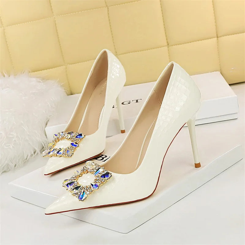 Elegant High Heel Stiletto Pumps Pointed Toe Black White Bling Metal Rhinestone Buckle Wedding Event Single Shoes