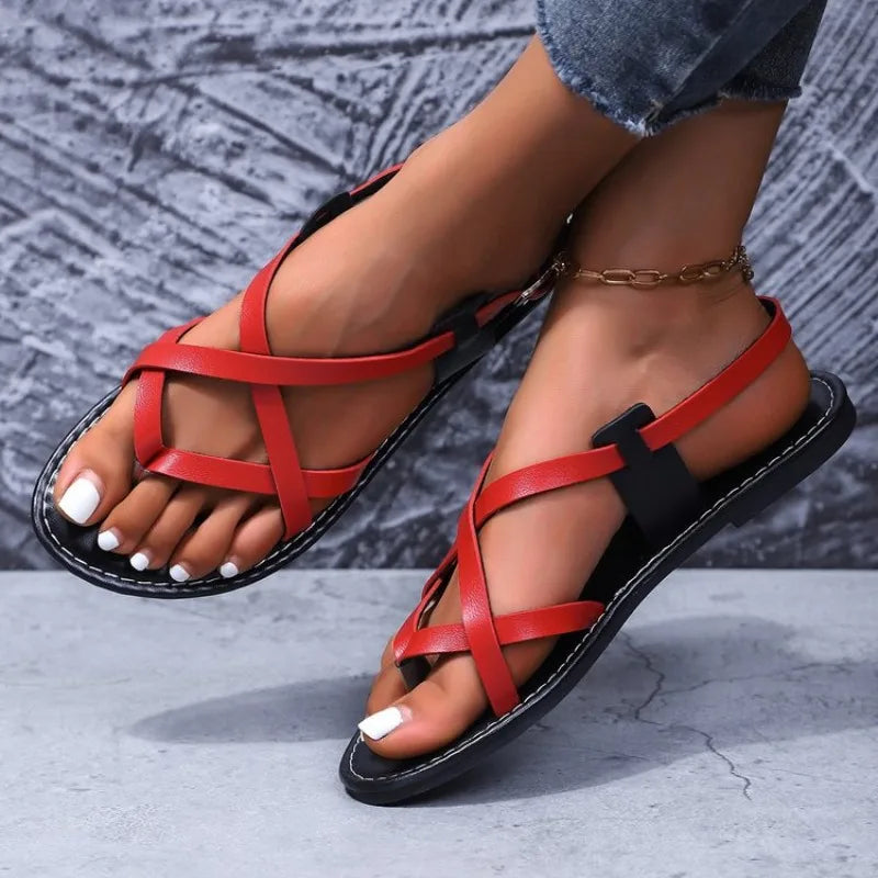 Womens Sandals Clip-toe Casual Flat Sandals Woman Rome Shoe NarrowbAnkle Buckle Strap Beach Designer Sandals
