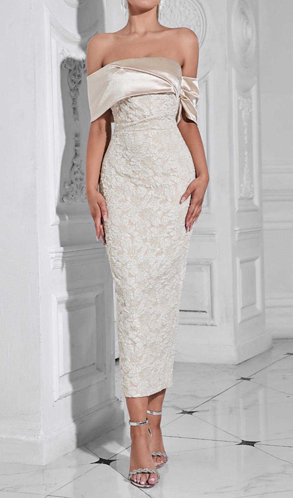 Cira Elegant Off-Shoulder Jacquard Midi Dress