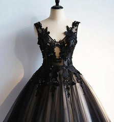 Black V-neckline Tulle with Lace Short Party Dress