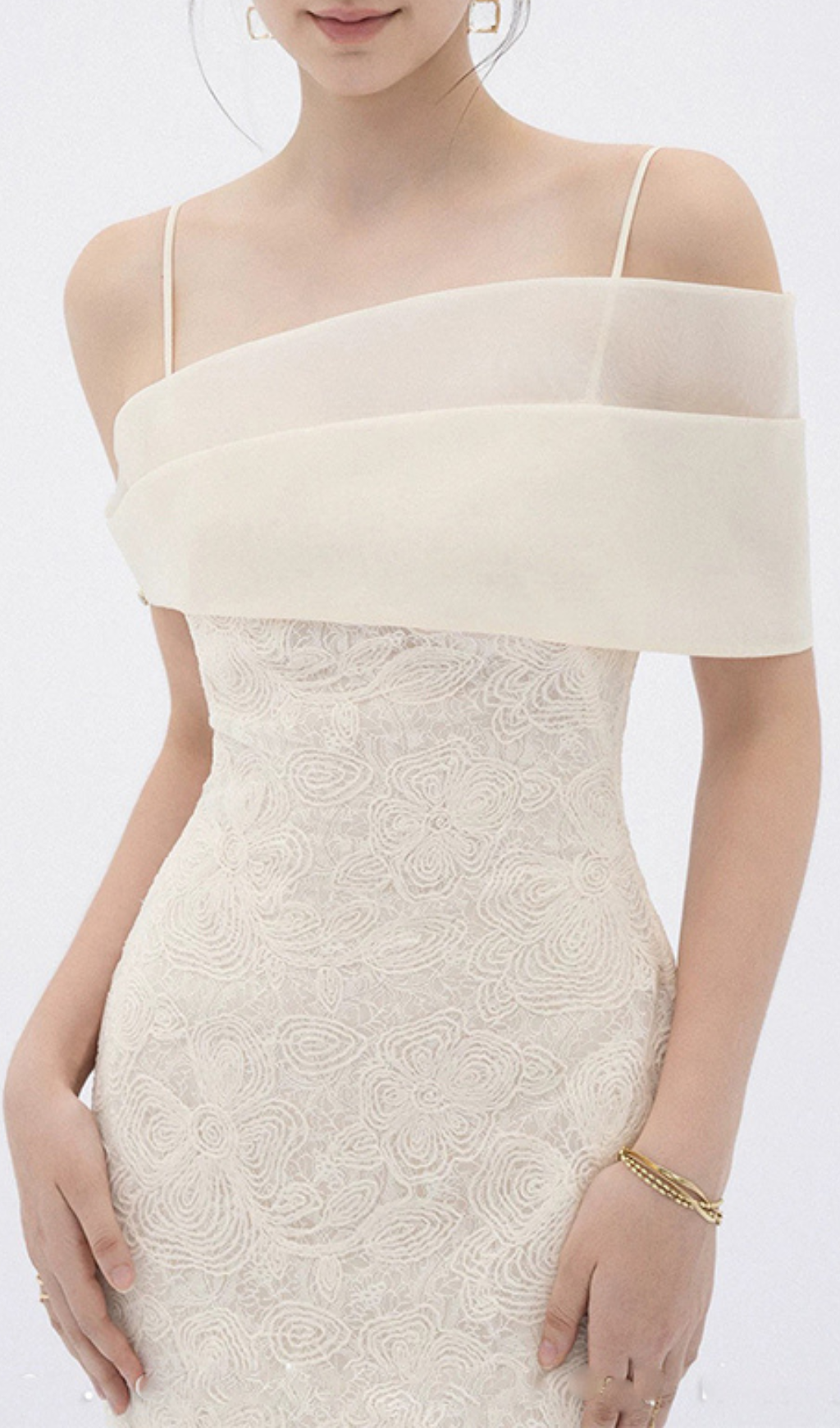 Gada Romantic Off-Shoulder Lace Maxi Dress