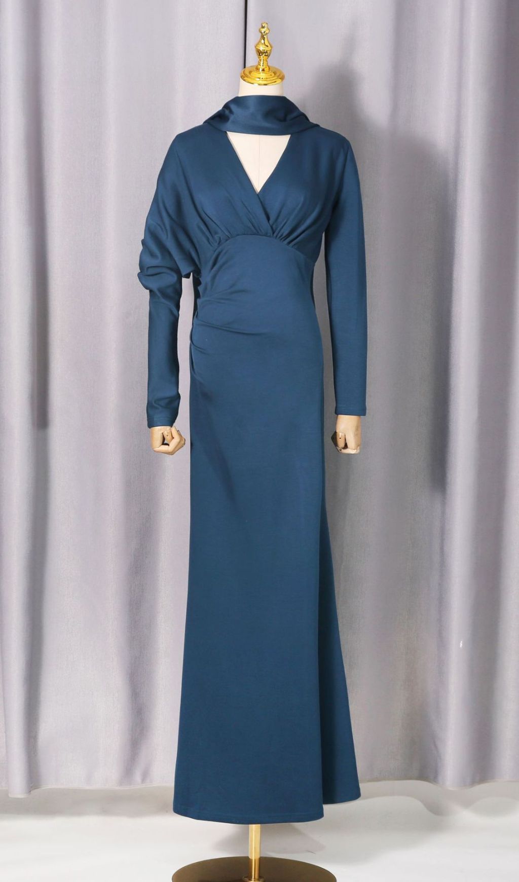 Jaana Elegant V-Neck Satin Long Sleeve Maxi Dress